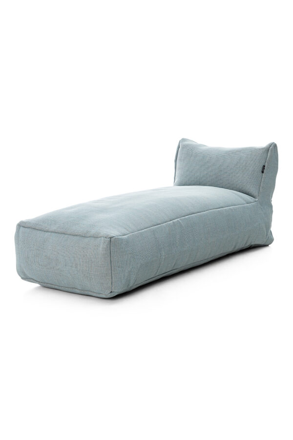 Eksklusiv Lounge solseng fra Roolf Living. Laget i værbestandig tekstil, perfekt for lange sommerdager ute.
