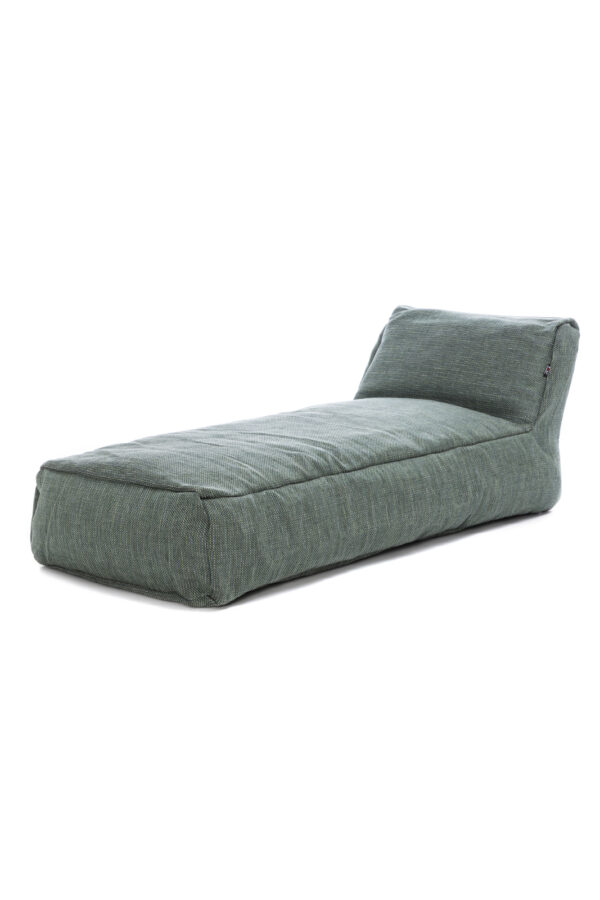 Lounge solseng som kombinerer moderne design med værbestandige materialer. Gir avslapning og stil i hagen.