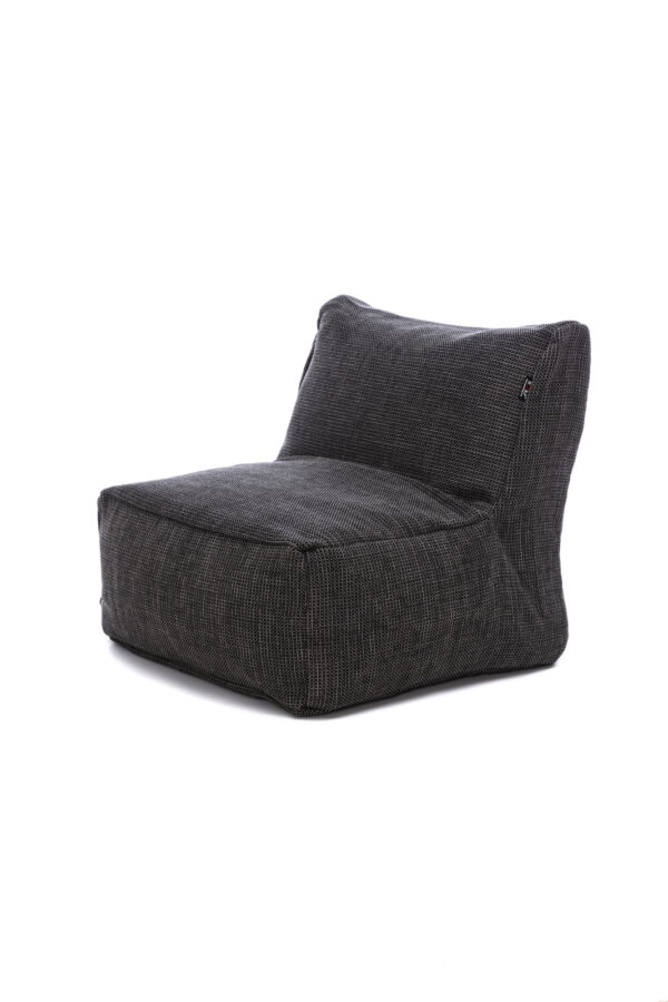 Lav DOTTY loungestol i moderne design – gir avslapning og loungestemning ute hele sommeren.